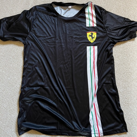 Men’s Ferrari shirt new XL - Picture 1 of 2